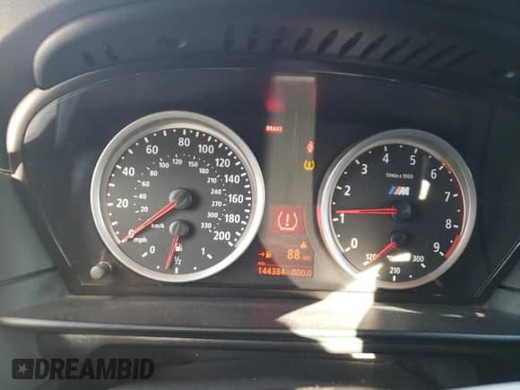 2007 BMW 5 Series M5 с VIN WBSNB93517CX07704, выставлен на аукционе Copart как лот 85047114 с пробегом 144 384 миль миль и Списание • Salvage title. История ставок и продаж доступна на DreamBid. Изображение 9.