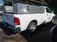 2018 Ram 1500 Tradesman z VIN 3C6JR6DG2JG250882, wystawiony jako IAAI lot #42892802 z przebiegiem 281 725 mil mil oraz . Historia ofert i sprzedaży dostępna na DreamBid. Obrazek 4.