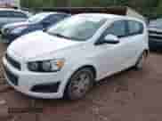 2016 Chevrolet Sonic LT с VIN 1G1JC6SH4G4114256, выставлен на аукционе IAAI как лот 42980392 с пробегом 141 872 миль миль и . История ставок и продаж доступна на DreamBid. Изображение 2.