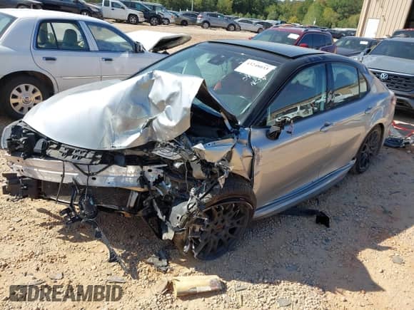 2021 Toyota Camry XSE z VIN 4T1KZ1AK4MU057963, wystawiony jako IAAI lot #43248033 z przebiegiem 79 104 mil mil oraz . Historia ofert i sprzedaży dostępna na DreamBid. Obrazek 18.