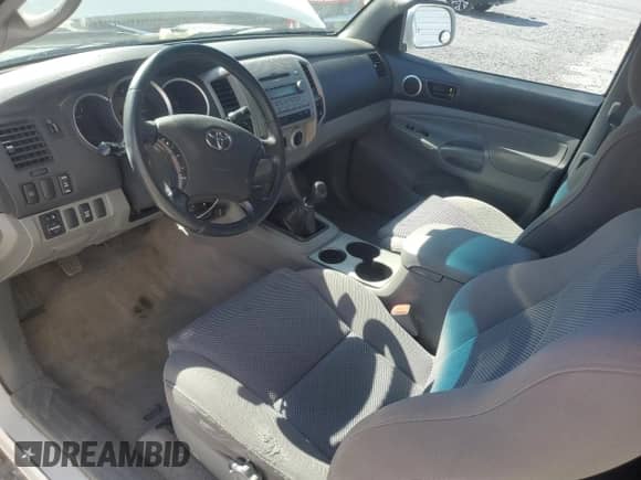 2005 Toyota Tacoma с VIN 5TEUU42N25Z144596, выставлен на аукционе Copart как лот 69295985 с пробегом 285 923 миль миль и Списание • Salvage title. История ставок и продаж доступна на DreamBid. Изображение 8.
