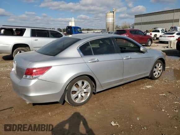 2008 Honda Accord EX-L z VIN JHMCP26888C049540, wystawiony jako Copart lot #90683245 z przebiegiem 182 075 mil mil oraz Czysty tytuł • Clean title. Historia ofert i sprzedaży dostępna na DreamBid. Obrazek 3.