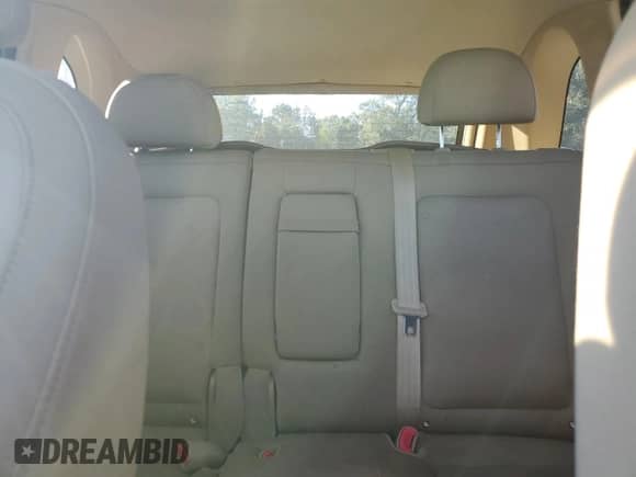 2008 Saturn VUE XE z VIN 3GSCL33PX8S714113, wystawiony jako Copart lot #74468954 z przebiegiem 225 615 mil mil oraz Szkoda całkowita • Salvage title. Historia ofert i sprzedaży dostępna na DreamBid. Obrazek 10.