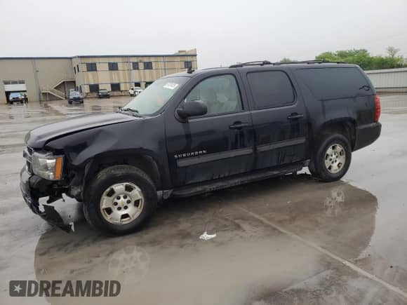 2011 Chevrolet Suburban LS with VIN 1GNSKHE35BR334857, listed as a Copart auction lot 51101415 with 284,420 mi miles and Non repairable. Bid and sale history available at DreamBid. Image 1.