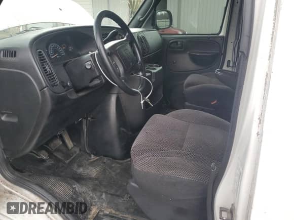 2001 Dodge Cargo with VIN 2B7HB11X21K552887, listed as a Copart auction lot 83860764 with 205,779 mi miles and Clean title. Bid and sale history available at DreamBid. Image 7.