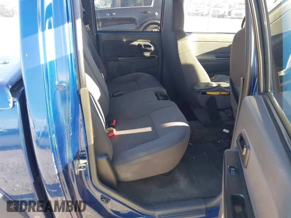 2006 Chevrolet Colorado 3LT z VIN 1GCDT136368176887, wystawiony jako IAAI lot #43298483 z przebiegiem 229 920 mil mil oraz . Historia ofert i sprzedaży dostępna na DreamBid. Obrazek 8.