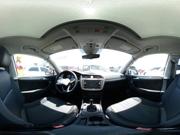 2024 Volkswagen Tiguan SE with VIN 3VVNB7AX4RM198923, listed as a IAAI auction lot 42312597 with 6,827 mi miles and . Bid and sale history available at DreamBid. Image 18.