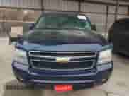 2009 Chevrolet Tahoe 1LT z VIN 1GNEC23319R252693, wystawiony jako IAAI lot #41433156 z przebiegiem 316 624 mil mil oraz . Historia ofert i sprzedaży dostępna na DreamBid. Obrazek 6.
