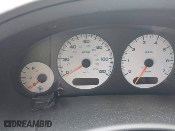 2002 Dodge Grand Caravan with VIN 2B4GT44L72R576840, listed as a IAAI auction lot 43035191 with Not provided miles and . Bid and sale history available at DreamBid. Image 7.