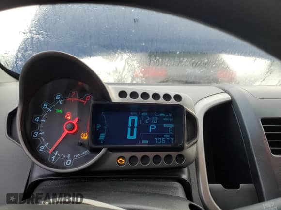 2013 Chevrolet Sonic LT с VIN 1G1JC6SB2D4201323, выставлен на аукционе Copart как лот 89554685 с пробегом 70 677 миль миль и Чистый • Clean title. История ставок и продаж доступна на DreamBid. Изображение 9.