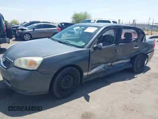 2008 Chevrolet Malibu Classic LS 2FL с VIN 1G1ZS58N28F128742, выставлен на аукционе IAAI как лот 42688729 с пробегом Не указан миль и . История ставок и продаж доступна на DreamBid. Изображение 2.