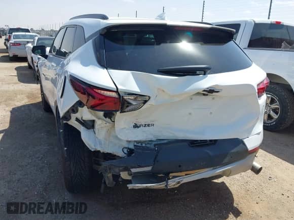 2022 Chevrolet Blazer LT с VIN 3GNKBCR49NS223994, выставлен на аукционе IAAI как лот 42496524 с пробегом 28 059 миль миль и . История ставок и продаж доступна на DreamBid. Изображение 6.