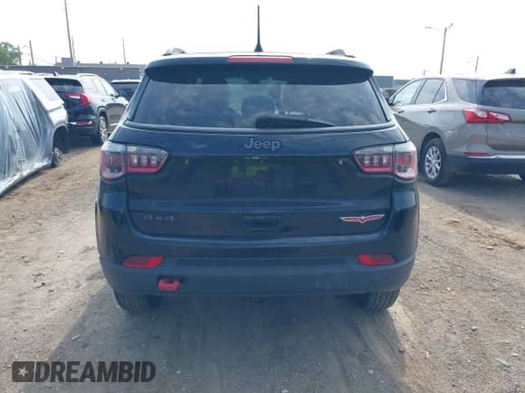 2018 Jeep Compass Trailhawk с VIN 3C4NJDDB0JT129673, выставлен на аукционе IAAI как лот 42887666 с пробегом 121 735 миль миль и . История ставок и продаж доступна на DreamBid. Изображение 16.