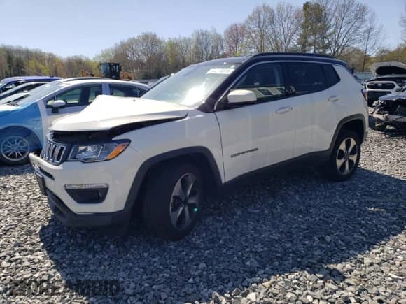 2018 Jeep Compass Latitude z VIN 3C4NJDBB9JT246350, wystawiony jako Copart lot #54673315 z przebiegiem 91 053 mil mil oraz Szkoda całkowita • Salvage title. Historia ofert i sprzedaży dostępna na DreamBid. Obrazek 1.