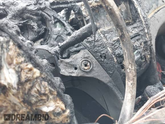 2014 Hyundai Sonata Limited z VIN 5NPEC4AB6EH870141, wystawiony jako IAAI lot #42363474 z przebiegiem Nie podano mil oraz . Historia ofert i sprzedaży dostępna na DreamBid. Obrazek 11.