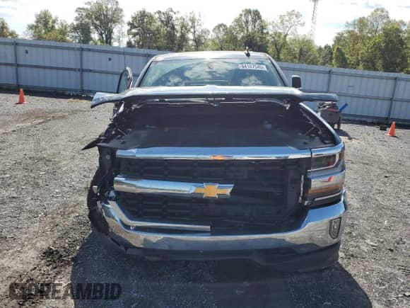 2019 Chevrolet Silverado 1500 LT z VIN 2GCVKPEC5K1100601, wystawiony jako Copart lot #84187545 z przebiegiem 97 536 mil mil oraz Szkoda całkowita • Salvage title. Historia ofert i sprzedaży dostępna na DreamBid. Obrazek 5.