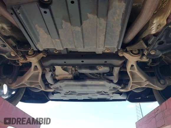 2017 Jeep Grand Cherokee Overland with VIN 1C4RJFCG7HC658943, listed as a IAAI auction lot 42282213 with 103,291 mi miles and . Bid and sale history available at DreamBid. Image 21.