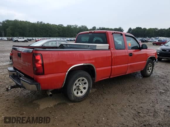 2005 Chevrolet Silverado 1500 Work Truck с VIN 1GCEC19X65Z168456, выставлен на аукционе Copart как лот 68110095 с пробегом Не указан миль и Списание • Salvage title. История ставок и продаж доступна на DreamBid. Изображение 3.