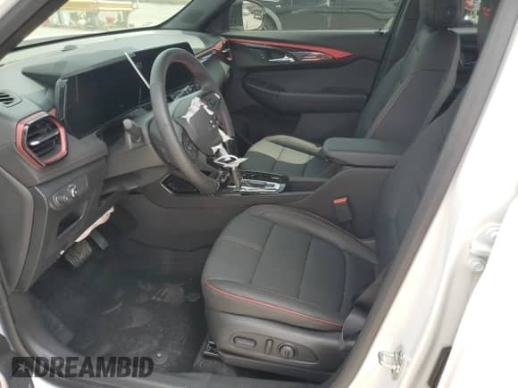 2025 Chevrolet TrailBlazer RS с VIN KL79MTSL9SB195721, выставлен на аукционе Copart как лот 69958565 с пробегом 3 836 миль миль и Списание • Salvage title. История ставок и продаж доступна на DreamBid. Изображение 7.