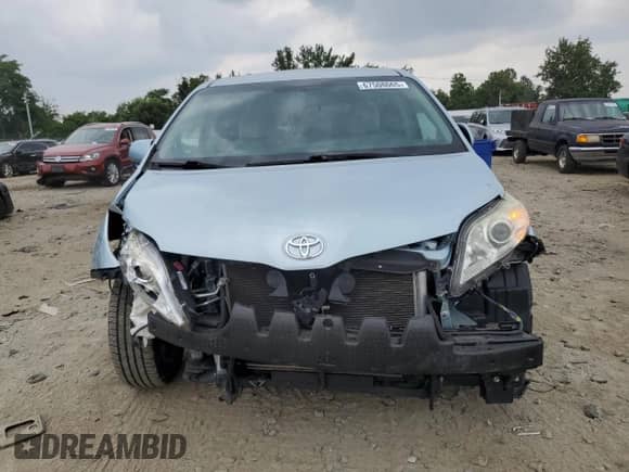 2017 Toyota Sienna LE Auto Access Seat с VIN 5TDKZ3DC0HS794673, выставлен на аукционе Copart как лот 67508065 с пробегом 65 155 миль миль и Списание • Salvage title. История ставок и продаж доступна на DreamBid. Изображение 5.