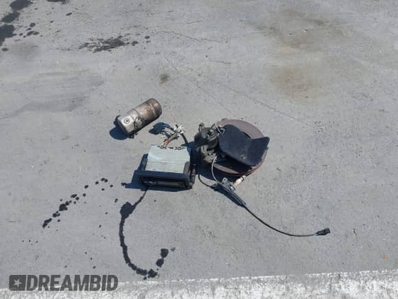 1997 Chevrolet Astro с VIN 1GNDM19W8VB222646, выставлен на аукционе IAAI как лот 42725154 с пробегом Не указан миль и . История ставок и продаж доступна на DreamBid. Изображение 12.