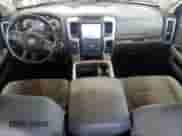 2018 Ram 1500 Big Horn z VIN 3C6RR7LT0JG163408, wystawiony jako Copart lot #71908395 z przebiegiem 82 856 mil mil oraz Szkoda całkowita • Salvage title. Historia ofert i sprzedaży dostępna na DreamBid. Obrazek 8.