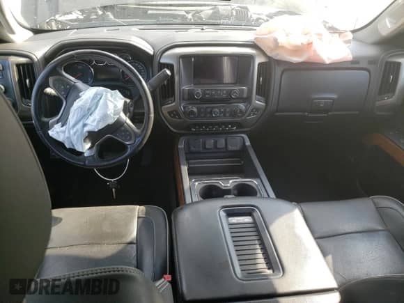 2018 Chevrolet Silverado 2500HD High Country с VIN 1GC1KXEY2JF288673, выставлен на аукционе Copart как лот 45281803 с пробегом Не указан миль и На запчасти • Non repairable. История ставок и продаж доступна на DreamBid. Изображение 8.