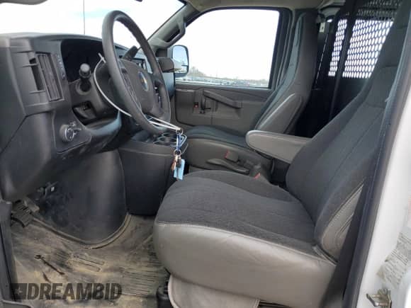 2022 Chevrolet Express Cargo с VIN 1GCWGAF76N1269055, выставлен на аукционе Copart как лот 49327425 с пробегом 32 944 миль миль и Списание • Salvage title. История ставок и продаж доступна на DreamBid. Изображение 7.