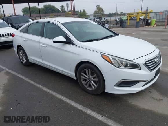 2016 Hyundai Sonata SE z VIN 5NPE24AF8GH415476, wystawiony jako IAAI lot #43473526 z przebiegiem 115 675 mil mil oraz . Historia ofert i sprzedaży dostępna na DreamBid. Obrazek 1.