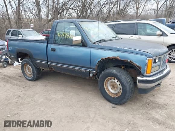 1988 GMC Sierra 1500 с VIN 1GTDK14K6JZ518298, выставлен на аукционе IAAI как лот 41714525 с пробегом 298 174 миль миль и . История ставок и продаж доступна на DreamBid. Изображение 1.