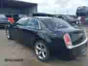 2014 Chrysler 300 с VIN 2C3CCAAG2EH124347, выставлен на аукционе IAAI как лот 42665137 с пробегом Не указан миль и . История ставок и продаж доступна на DreamBid. Изображение 3.