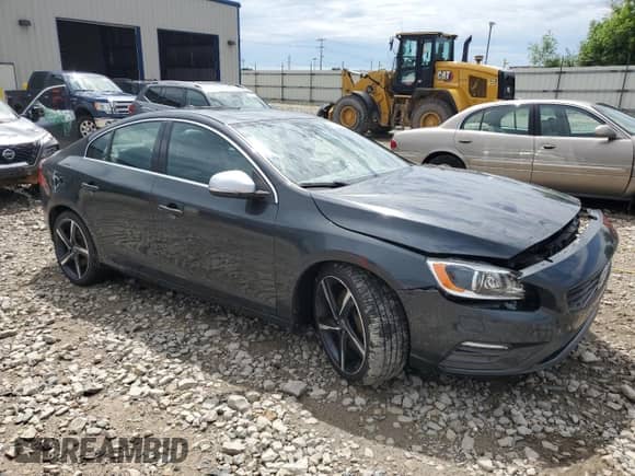 2014 Volvo S60 T6 with VIN YV1902FH2E1293945, listed as a Copart auction lot 65691625 with 54,519 mi miles and Clean title. Bid and sale history available at DreamBid. Image 4.