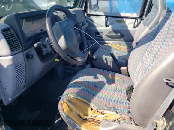 1997 Jeep Wrangler SE с VIN 1J4FY29P3VP508471, выставлен на аукционе Copart как лот 70949895 с пробегом 168 706 миль миль и Списание • Salvage title. История ставок и продаж доступна на DreamBid. Изображение 7.