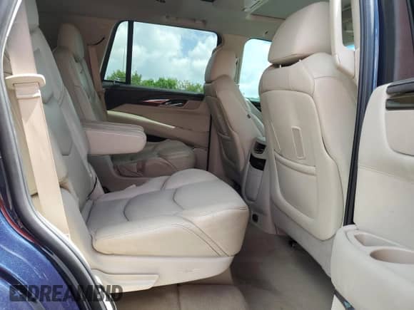 2018 Cadillac Escalade Luxury with VIN 1GYS3BKJ7JR260064, listed as a Copart auction lot 61089915 with 112,720 mi miles and Salvage title. Bid and sale history available at DreamBid. Image 11.