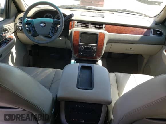 2009 Chevrolet Tahoe с VIN 1GNFK13529R102661, выставлен на аукционе Copart как лот 58174045 с пробегом 153 314 миль миль и Списание • Salvage title. История ставок и продаж доступна на DreamBid. Изображение 8.