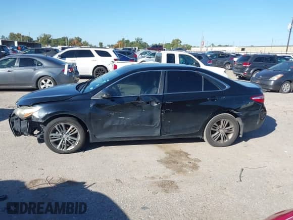 2015 Toyota Camry SE with VIN 4T1BF1FK4FU885659, listed as a IAAI auction lot 43585425 with 296,518 mi miles and . Bid and sale history available at DreamBid. Image 14.