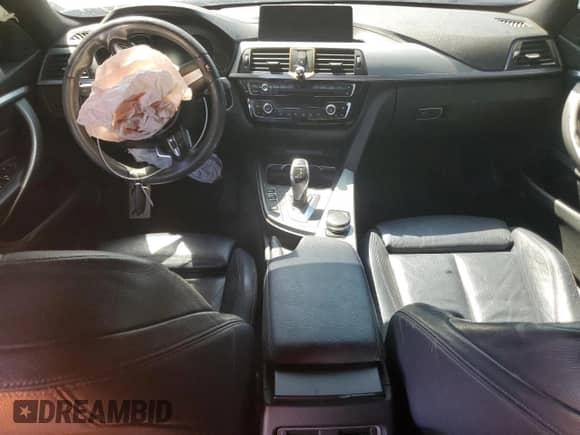 2018 BMW 4 Series 440i xDrive z VIN WBA4J7C55JBB98708, wystawiony jako Copart lot #53335975 z przebiegiem 70 130 mil mil oraz Szkoda całkowita • Salvage title. Historia ofert i sprzedaży dostępna na DreamBid. Obrazek 8.