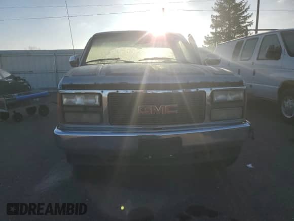 1991 GMC Sierra 1500 с VIN 1GTDK14K2ME501736, выставлен на аукционе Copart как лот 81644004 с пробегом Не указан миль и Чистый • Clean title. История ставок и продаж доступна на DreamBid. Изображение 5.