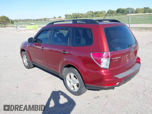 2013 Subaru Forester X z VIN JF2SHABC4DG428182, wystawiony jako IAAI lot #43483987 z przebiegiem 180 671 mil mil oraz . Historia ofert i sprzedaży dostępna na DreamBid. Obrazek 3.