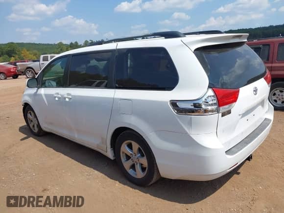 2011 Toyota Sienna LE AAS with VIN 5TDKK3DC3BS048357, listed as a IAAI auction lot 43199360 with 267,887 mi miles and . Bid and sale history available at DreamBid. Image 14.