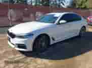 2018 BMW 5 Series 530i с VIN WBAJA5C56JWA35839, выставлен на аукционе IAAI как лот 43429273 с пробегом 124 100 миль миль и . История ставок и продаж доступна на DreamBid. Изображение 2.