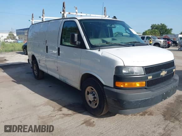 2018 Chevrolet Express Cargo with VIN 1GCWGAFP5J1221010, listed as a IAAI auction lot 42834960 with 186,402 mi miles and . Bid and sale history available at DreamBid. Image 1.