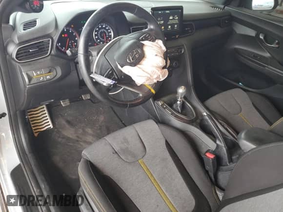 2020 Hyundai Veloster Turbo with VIN KMHTH6AB8LU028582, listed as a Copart auction lot 48250695 with 41,607 mi miles and Salvage title. Bid and sale history available at DreamBid. Image 8.