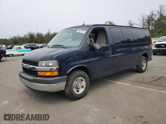 2013 Chevrolet Express Passenger LT с VIN 1GAZG1FAXD1157875, выставлен на аукционе Copart как лот 66847615 с пробегом 21 966 миль миль и Списание • Salvage title. История ставок и продаж доступна на DreamBid. Изображение 1.