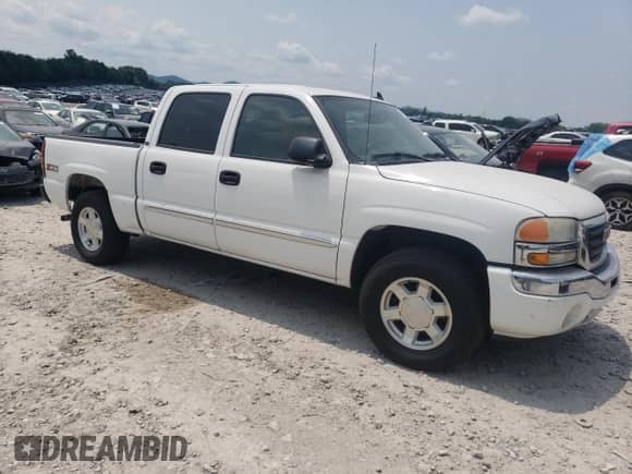 2006 GMC Sierra 1500 SLT with VIN 2GTEK13T261245231, listed as a Copart auction lot 59217485 with 152,098 mi miles and Salvage title. Bid and sale history available at DreamBid. Image 4.