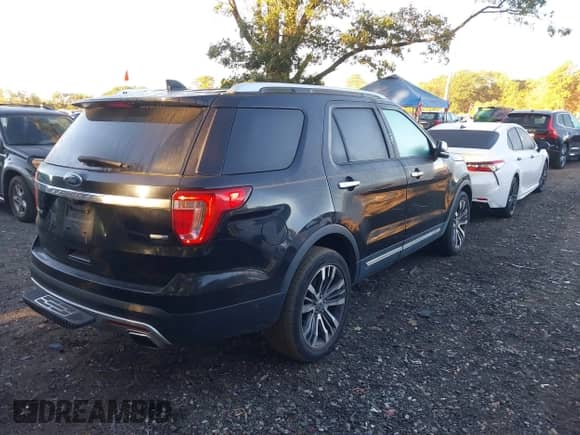 2016 Ford Explorer Platinum с VIN 1FM5K8HT0GGC80108, выставлен на аукционе IAAI как лот 43424503 с пробегом 72 260 миль миль и . История ставок и продаж доступна на DreamBid. Изображение 4.