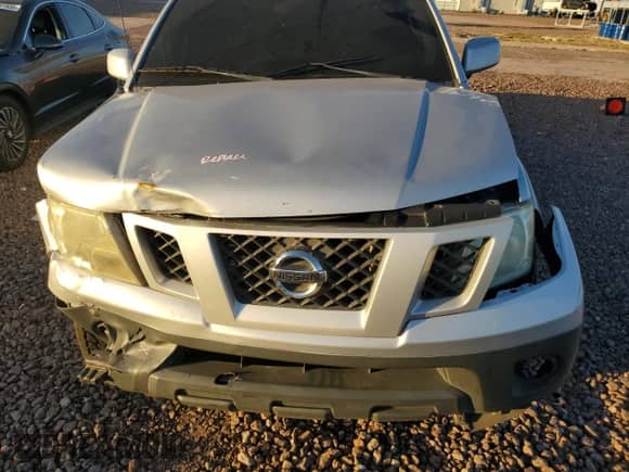 2012 Nissan Frontier SV z VIN 1N6AD0CW4CC446919, wystawiony jako Copart lot #82658195 z przebiegiem 148 977 mil mil oraz Szkoda całkowita • Salvage title. Historia ofert i sprzedaży dostępna na DreamBid. Obrazek 11.