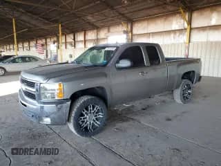 2007 Chevrolet Silverado 2500HD Work Truck with VIN 1GCHC29K27E525567, listed as a Copart auction lot 85415595 with 68,628 mi miles and Salvage title. Bid and sale history available at DreamBid. Image 1.