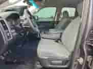 2018 Ram 1500 Express z VIN 1C6RR7FT6JS284562, wystawiony jako Copart lot #69349945 z przebiegiem 115 574 mil mil oraz Szkoda całkowita • Salvage title. Historia ofert i sprzedaży dostępna na DreamBid. Obrazek 7.