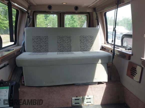 2006 Ford Econoline Cargo with VIN 1FDNE24L06HB26825, listed as a IAAI auction lot 42379170 with 88,805 mi miles and . Bid and sale history available at DreamBid. Image 8.